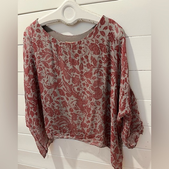 ❤️ AMBRA Gray Andrès des Silk Printed Blouse Size S - Picture 8 of 8